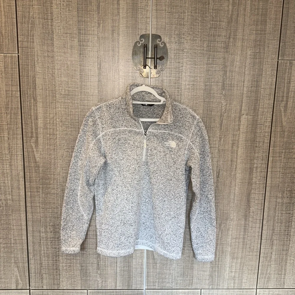 The North Face‎ Half-Zip Fleece Pullover